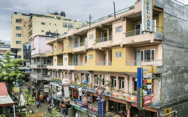 Hotel Nana