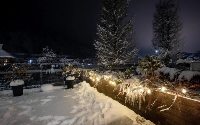 Reef Terrace Apartments