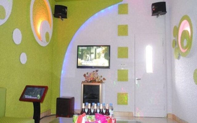 Viet Nghia Hotel