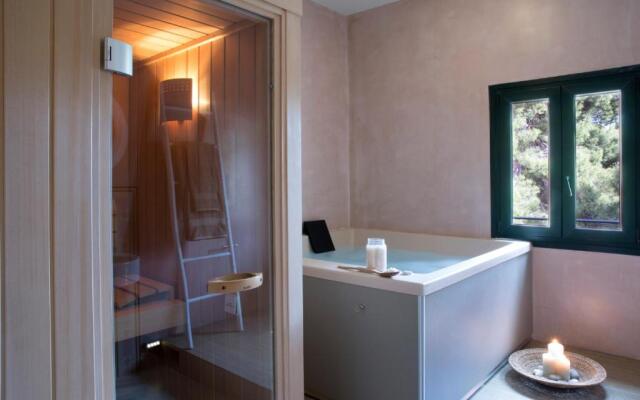 Avra Private Suites