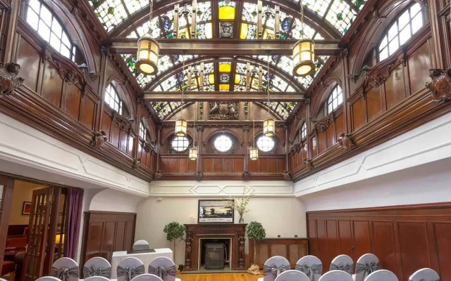 The Woodside Hotel, Aberdour. Exclusive Use