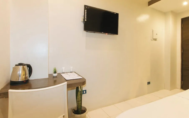 UrbanViewSanAntonio'sPlaceSampalocManila