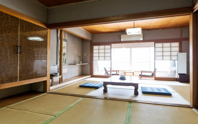 Seaside Katsuragahamaso