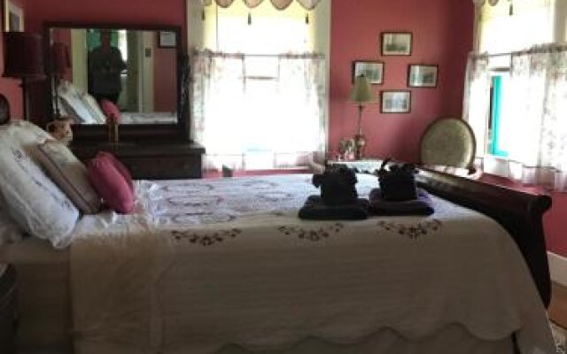 Maureen's Bed & Breakfast