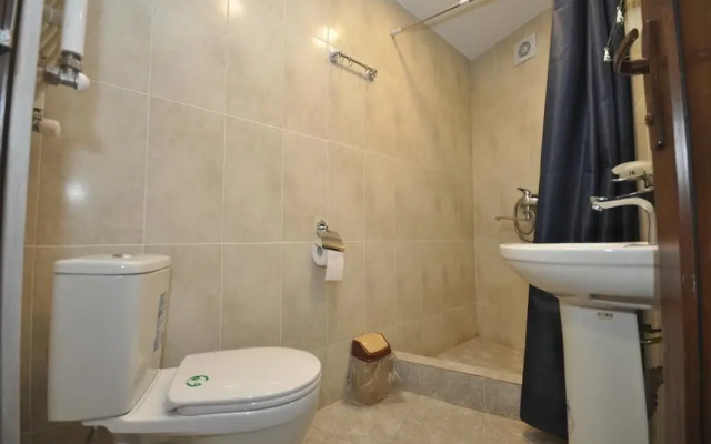 7 rooms
