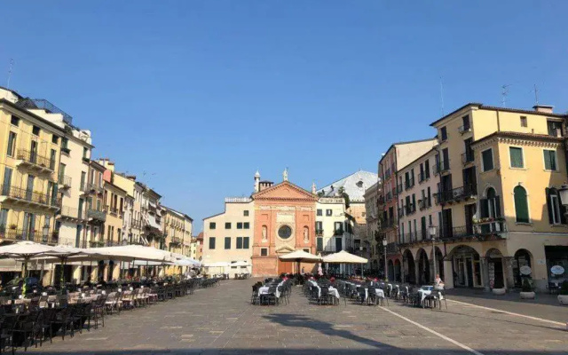 M14 Duomo Apartments