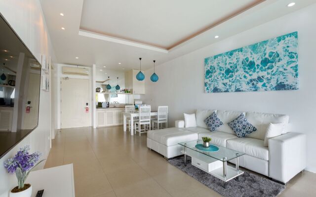 Amala Grand Bleu Resort Hilltops