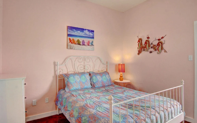 Gone Coastal - 3 Br Condo