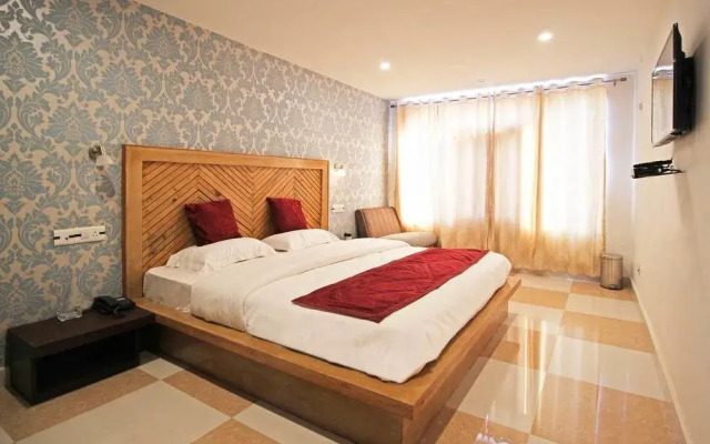 OYO Rooms Near Zero Bridge
