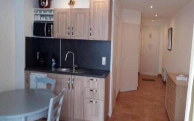 LOGEMENT T2 PMR piscine Privée 400m de la Plage