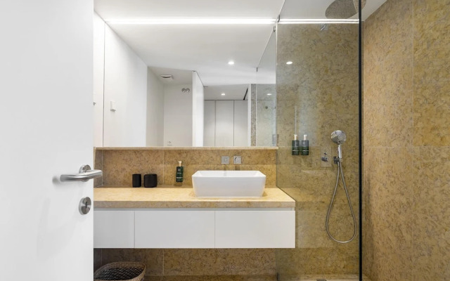 Lisbon Skyline Penthouse Luxury Living View, Ac & Elevator