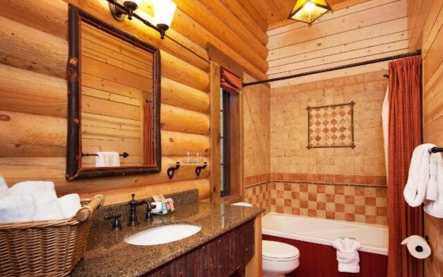 Cathedral Mountain Lodge
