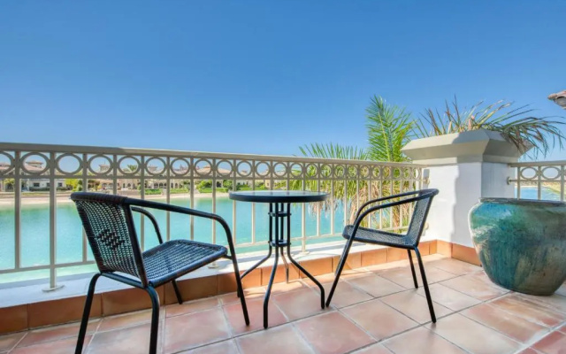 Maison Privee - Glamourous Beachfront Villa on The Palm w/ Pool