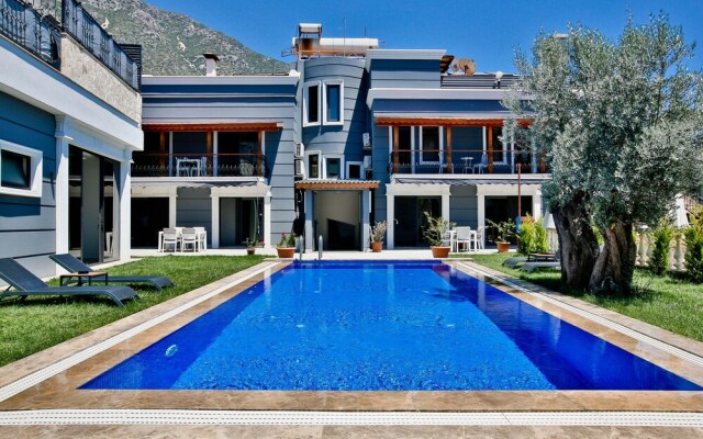 Nur Suites & Hotels