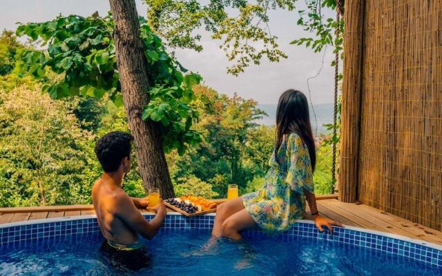 Sapanca Casamia Suit