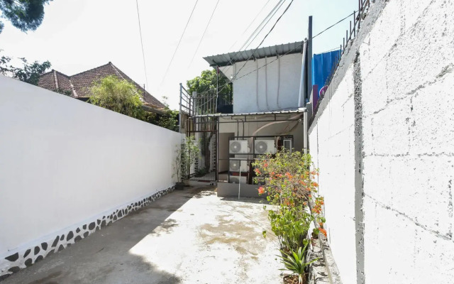 RedDoorz near Riau Junction Mall 2