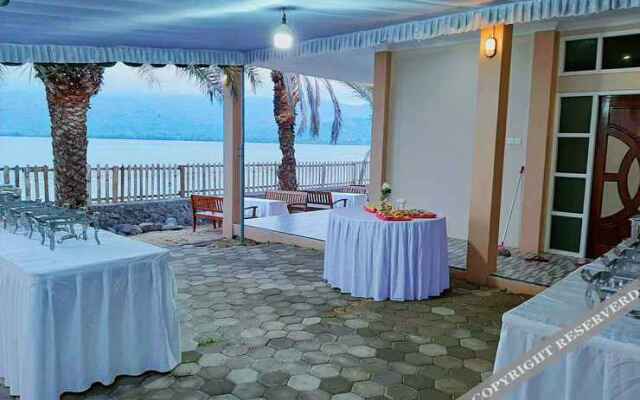 Sunrise Hotel Larantuka