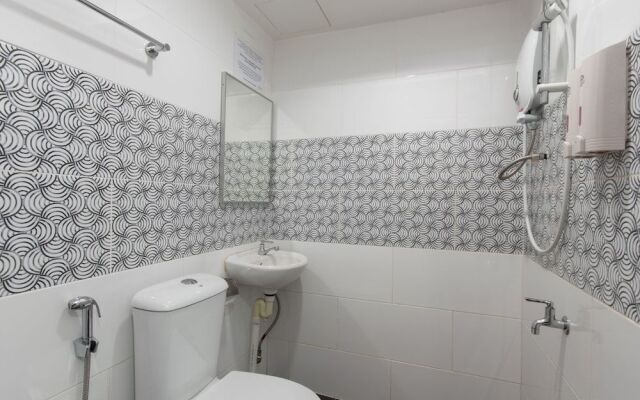 OYO 89345 Api-Api GH