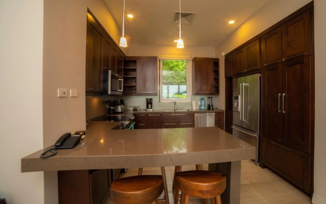 Miramar 1B - 3 bdr - 3 Bath Ocean View