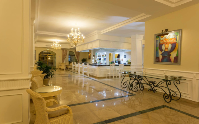 Eurostars Grand Cayacoa