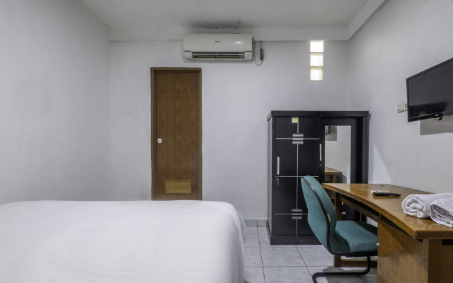 OYO 2391 Baladewa Residence Syariah