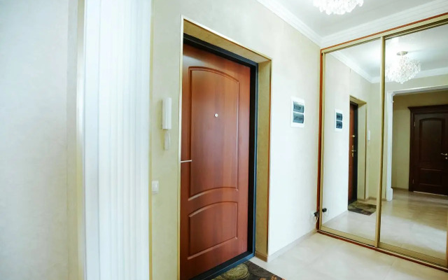 Sobornaja 14 Dvuhkomnatnye apartamenty v ZhK "Zolotye kupola"