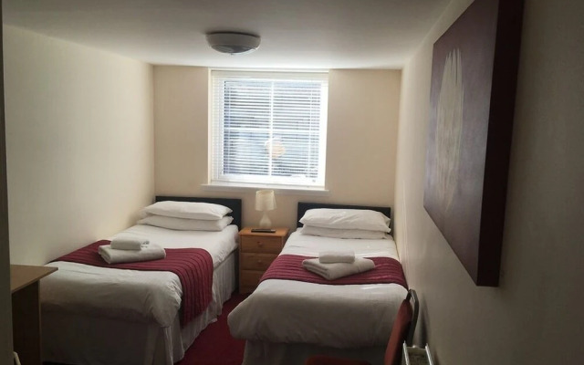 Novar Arms Hotel