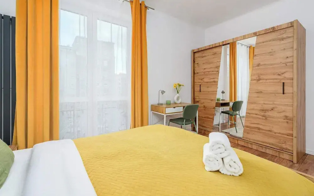 Lumina 3-room apart in the center Warsaw