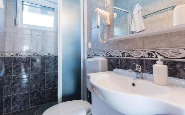 Amazing Home in Klek With Wifi and 1 Bedrooms