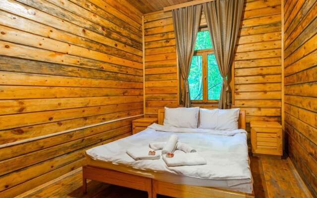 Alban Resort