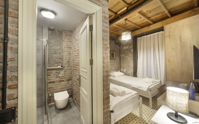 Avlulu Konak Kucukkoy