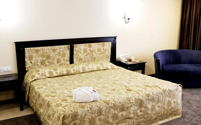 Grand Mir Hotel