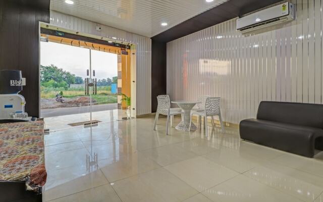 Itsy By Treebo - Divine Inn