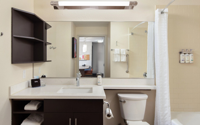 Candlewood Suites Anaheim - Resort Area by IHG