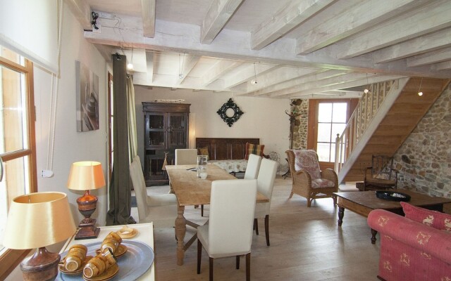 Gorgeous Holiday Home in Roussines With Terrace