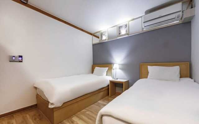 Jeonju Hansung Tourist Hotel