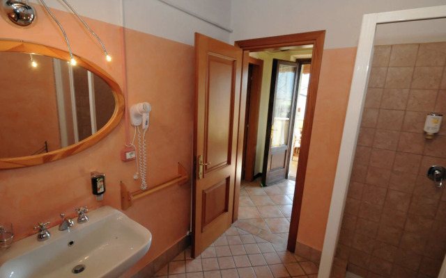 Spacious Apartment in Monticelli Brusati with Pool