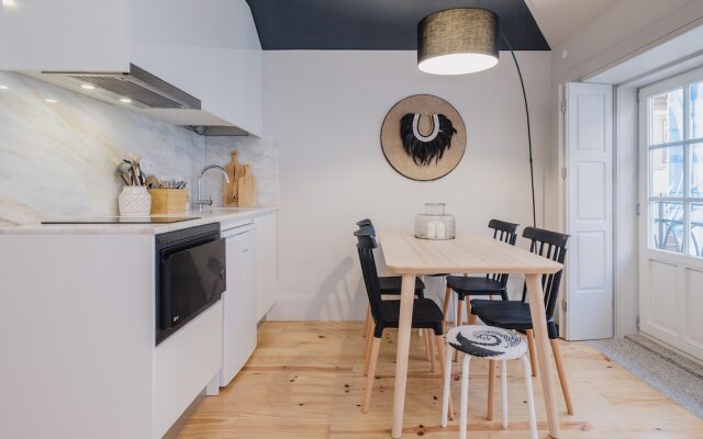 Boutique Rentals Flores Exclusive Charm