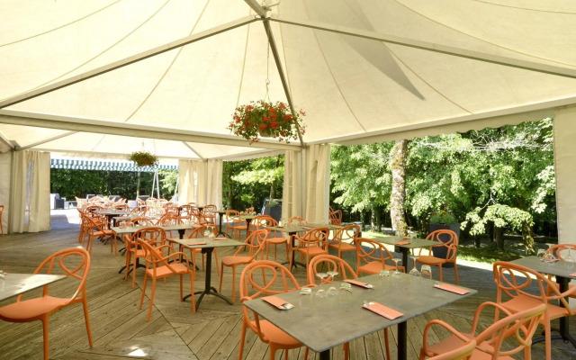 Hôtel Le Bois Dormant