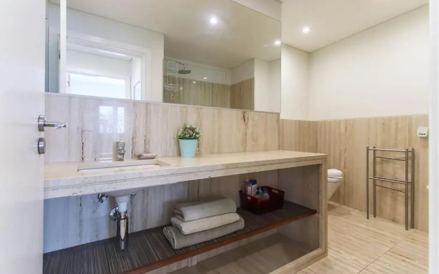 Apartamento Moderno na Graça/ Alfama