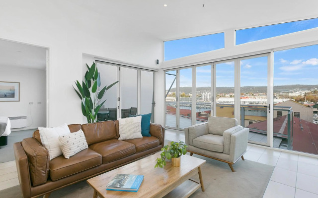 Sullivans Cove Apartments