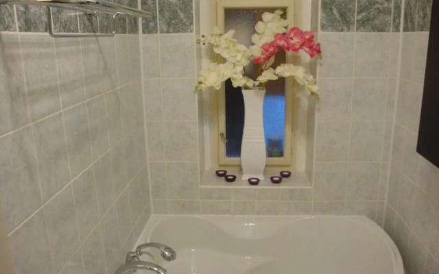 Apartment Themis