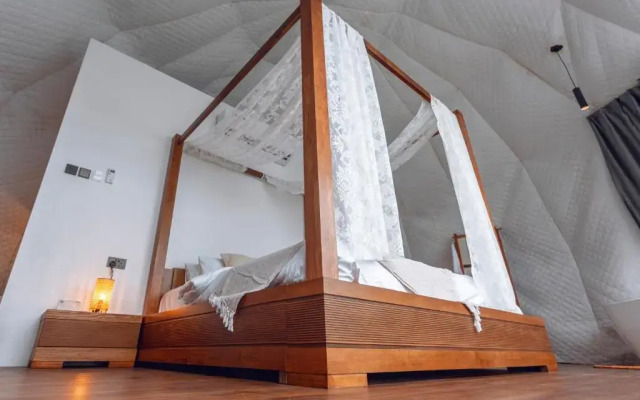 Serene Glamping سيرين