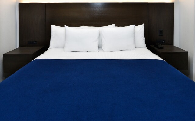 Hollywood Inn Express LAX