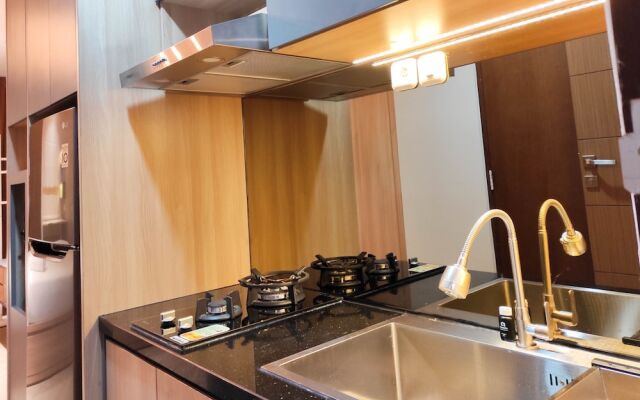 Comfy Studio At Vida View Makassar Apartment