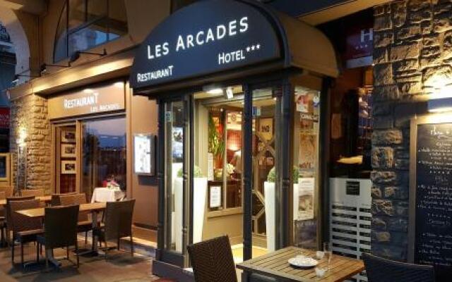 Les Arcades De La Bourse