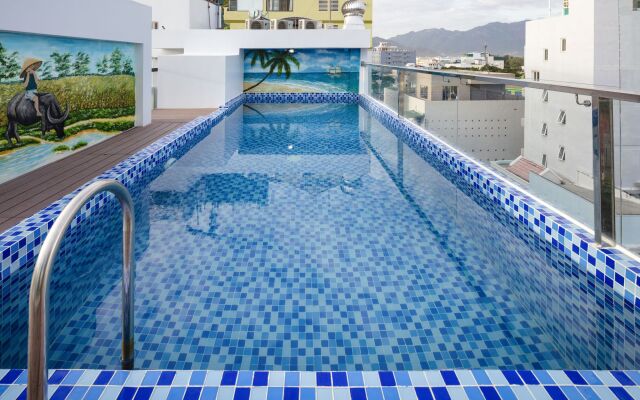 Royal Hotel Nha Trang