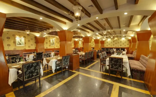 Hotel Babylon International
