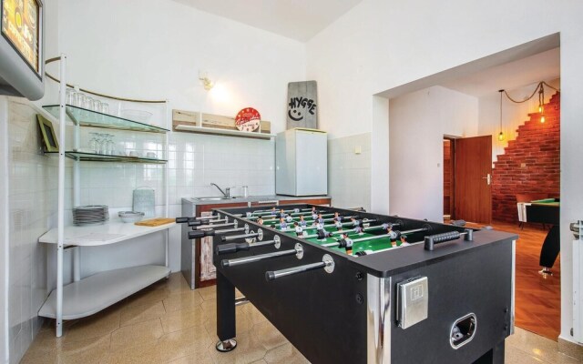 Beautiful Home in Dramalj With Wifi and 4 Bedrooms