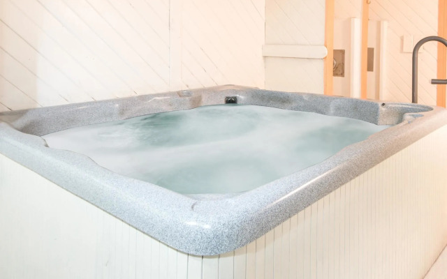 Howard Johnson - Kitchener Conestoga